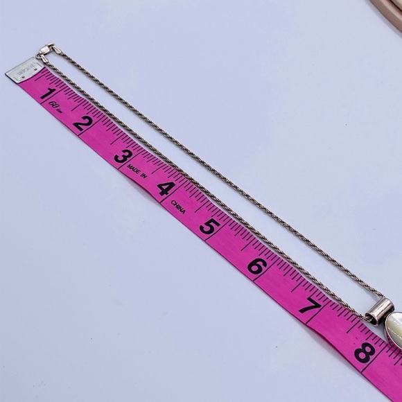 EUC Vintage Sterling Silver White Cats Eye Quartz Slide Pendant & Chain - Picture 14 of 14